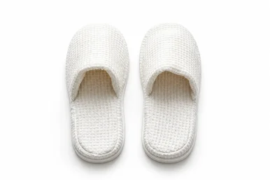 Kalın Taban Pike Otel Terliği – (Çift Kat Üst, 2 cm Sünger Taban, Kaymaz Taban)